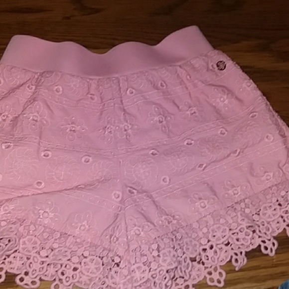 Girls shorts - Picture 1 of 4